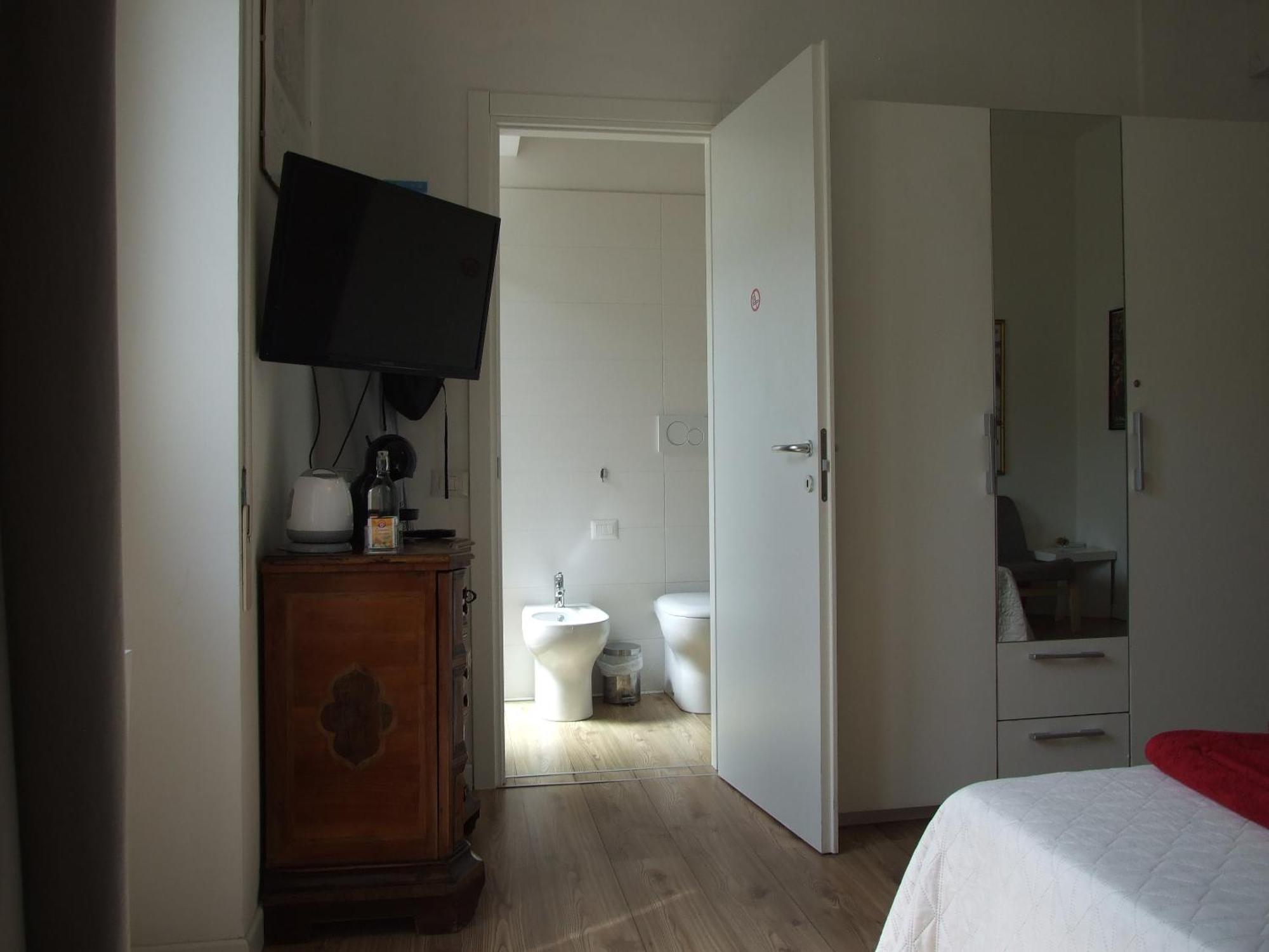 B&B Leo Cagliari Ngoại thất bức ảnh
