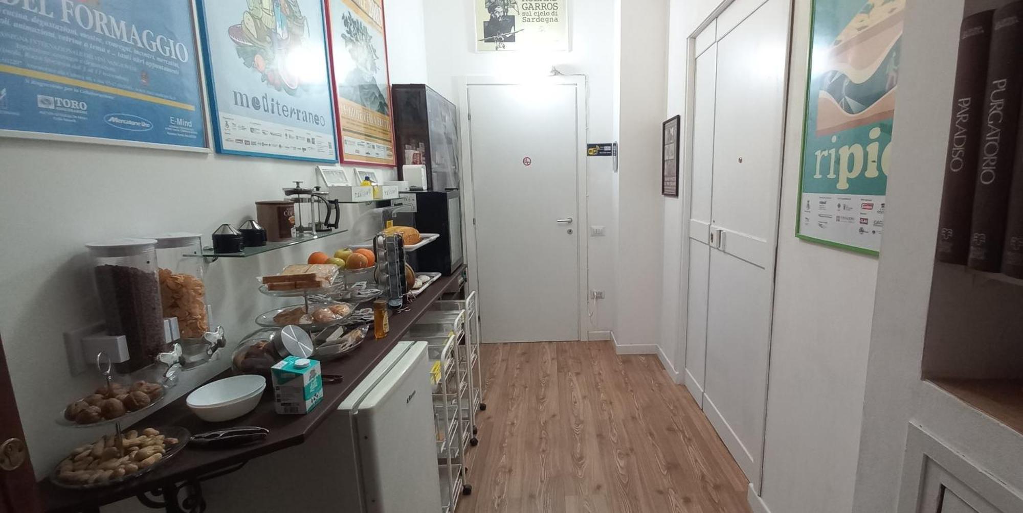 B&B Leo Cagliari Ngoại thất bức ảnh